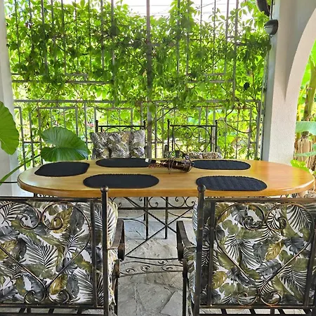 - Heaven Villa