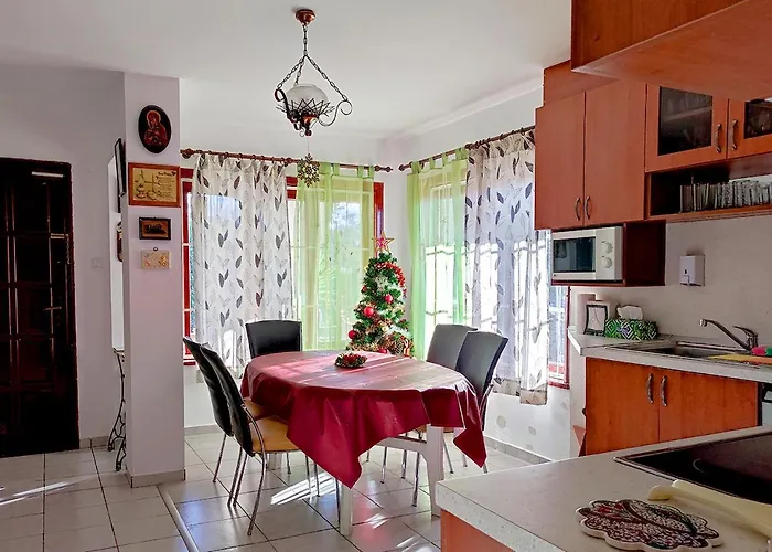 - Heaven Villa Bjala